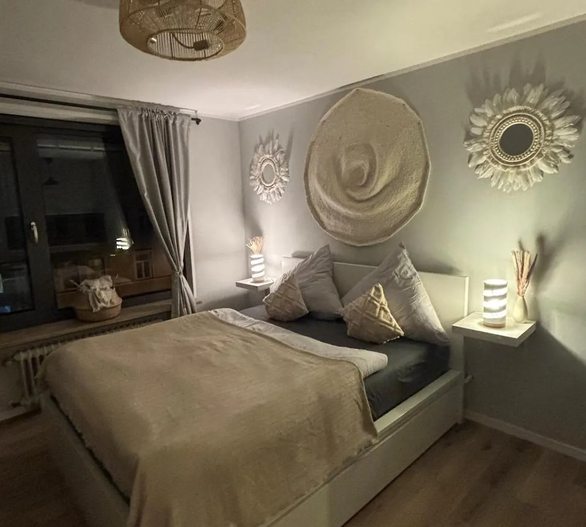 Bohemian Chic Selfie Suite - Munich Central Station