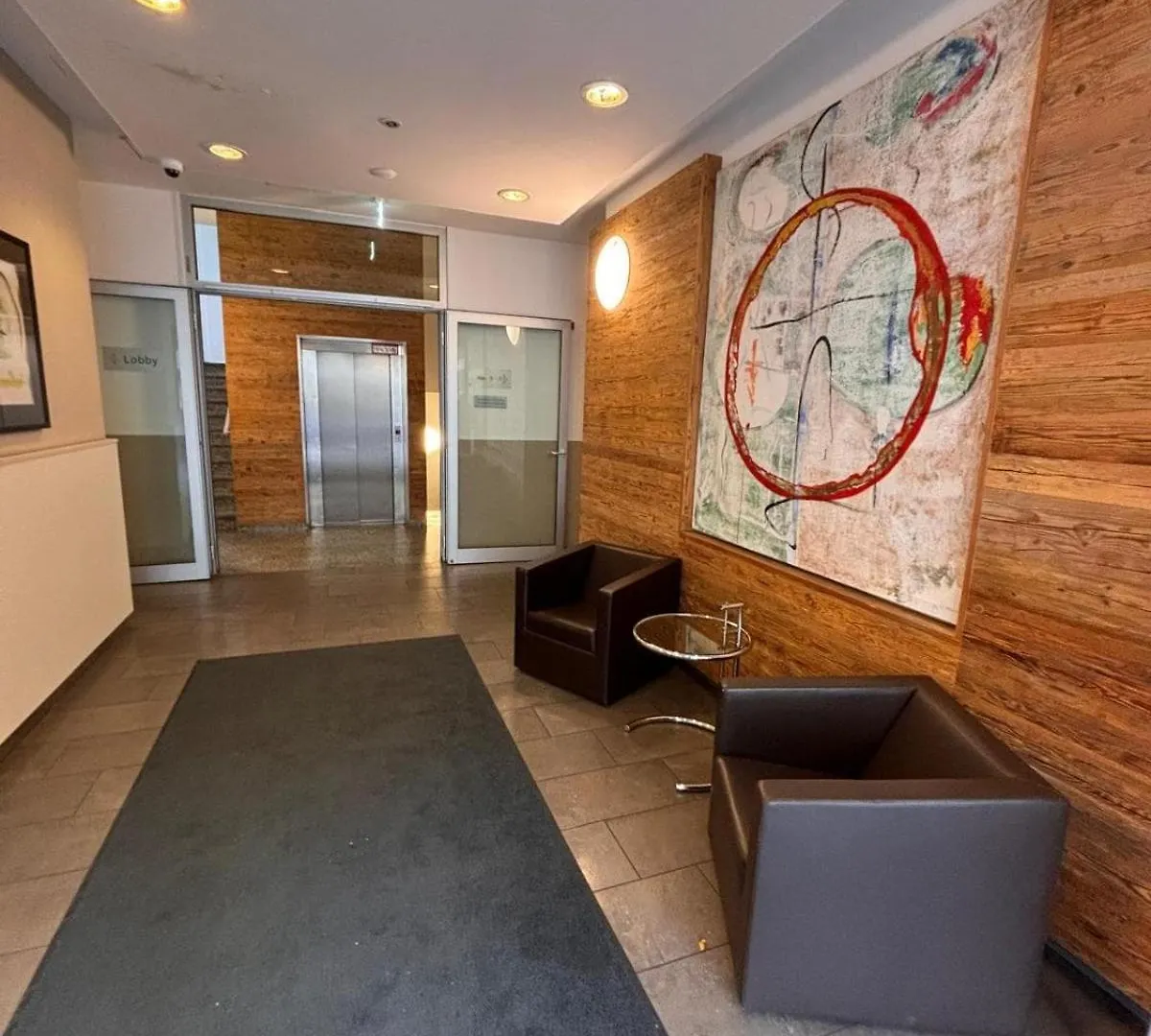 Bohemian Chic Selfie Suite - Munich Central Station Apartment